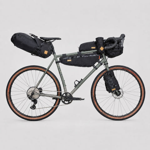 Bikepacking Gravel-Bike Stavanger XL mit Gepäck und Zubehör, Miete
