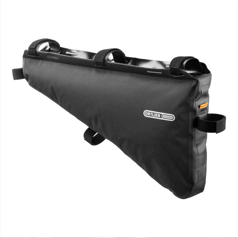 Große Ortlieb Bike Frame Bag 6L in schwarz matt, aerodynamisch geformt und optimal für den Einsatz an Gravel- oder Tourenrädern geeignet.