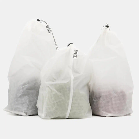 Federleichtes Packsack-Set für Bikepacker von Speck Gear