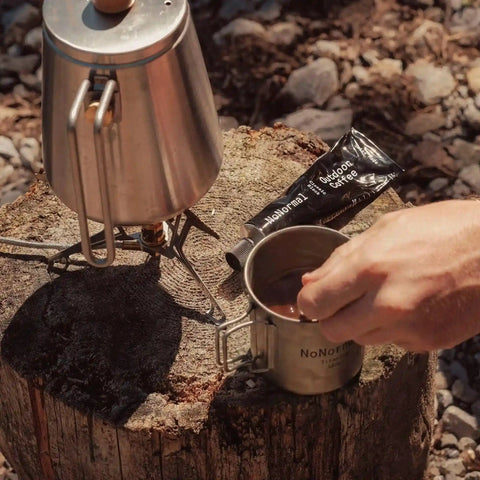 NoNormal Outdoor Coffee Kit mit Titanbecher