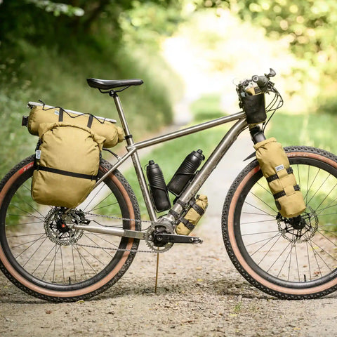 Stabilisierte Gepäckträger-Tasche für Zelt und Schlafsack